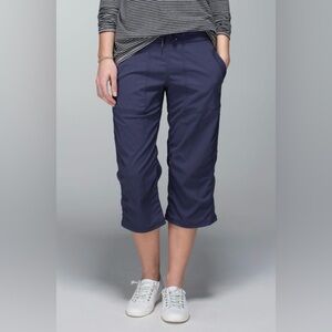 lululemon-studio-crop-no-liner-cadet-blue-size-10-nwt