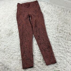 lululemon-to-the-beat-tight-reflective-24-lululemon-x-soulcycle-tempo-splatter