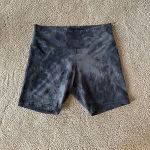 lululemon-athletica-black-tie-dye-bike-shorts-8-size-14
