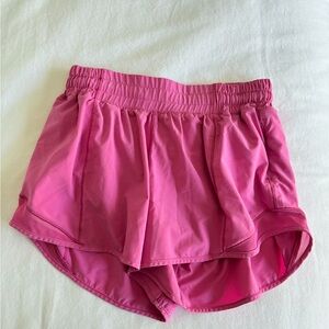 pink-lululemon-hotty-hot-shorts