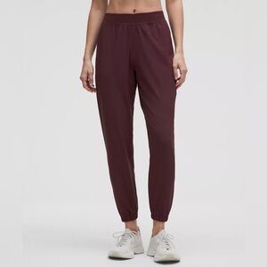 lululemon-adapted-state-perforated-high-rise-jogger-goodnight-plum-size-2